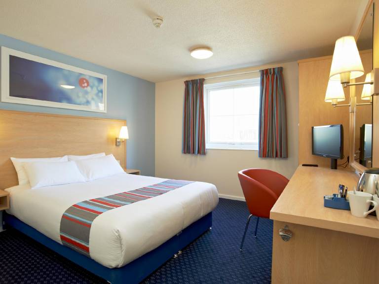 Travelodge Swansea M4 — photo 4