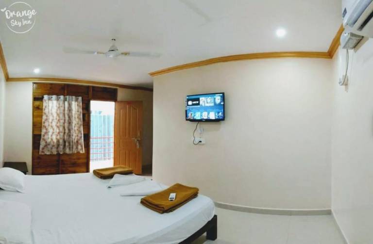 ORANGE SKY INN HOLIDAY HOME — photo 5