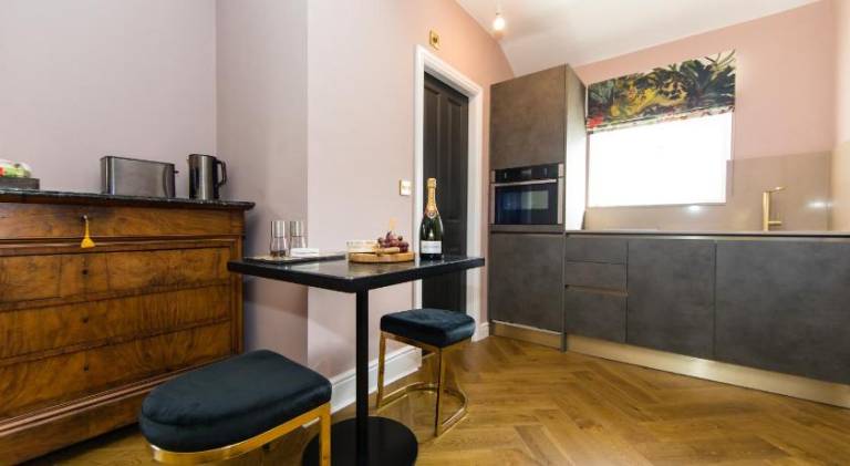 Holiday apartment with patio — photo 4