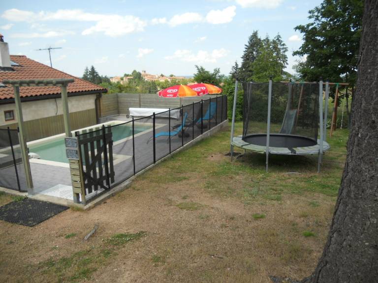 Cottage in Saint-Haon-le-Châtel with pool and pets allowed in Roanne