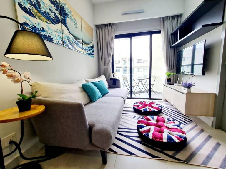 Beautiful vacation home with terrace, pool & BBQ | Perfect for remote work | Pets allowed — photo 2