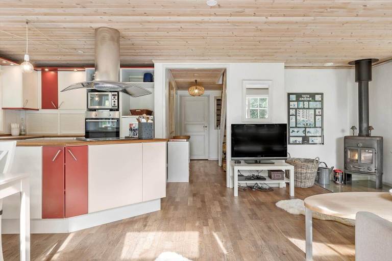 Fully equipped vacation home with patio & BBQ | Pets are welcome — photo 5