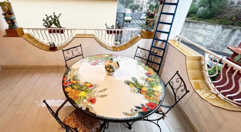 Apartment with patio in Taormina