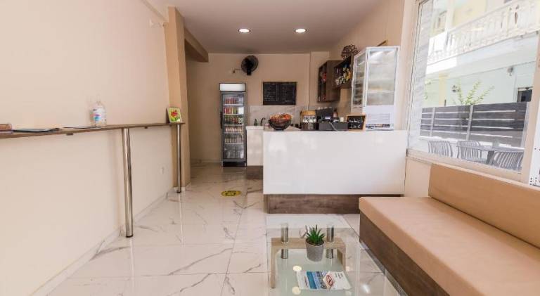 Rental apartment with garden & patio — photo 3