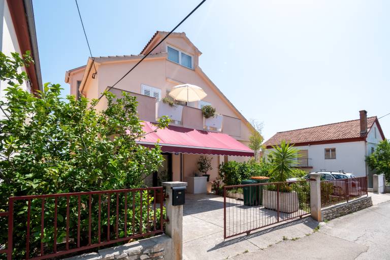 Ferienhaus Sutomišćica