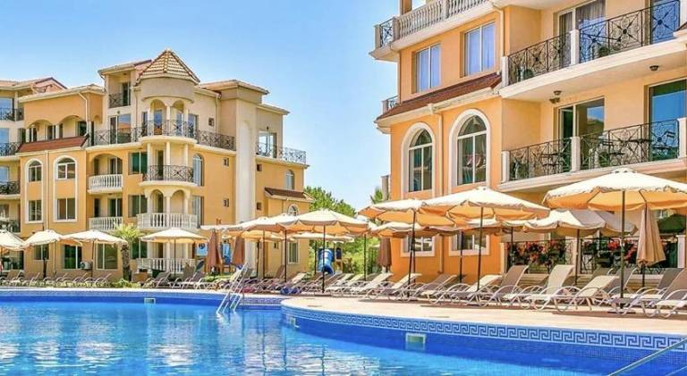 Holiday apartment with pool — photo 3