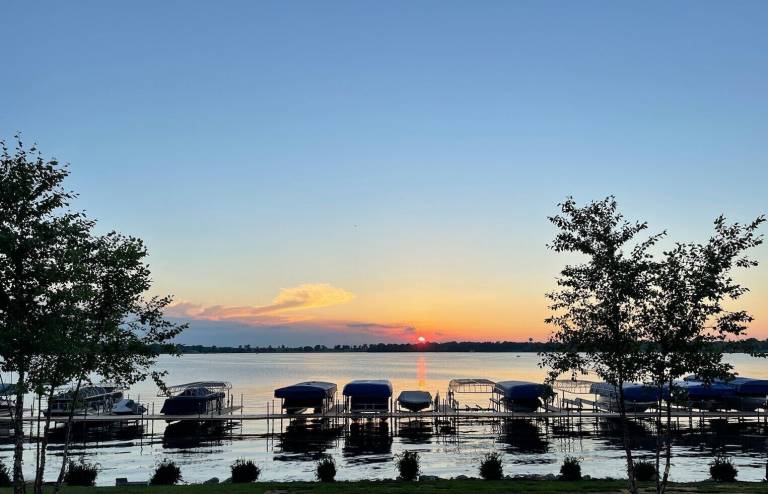 Condo  Delavan Lake