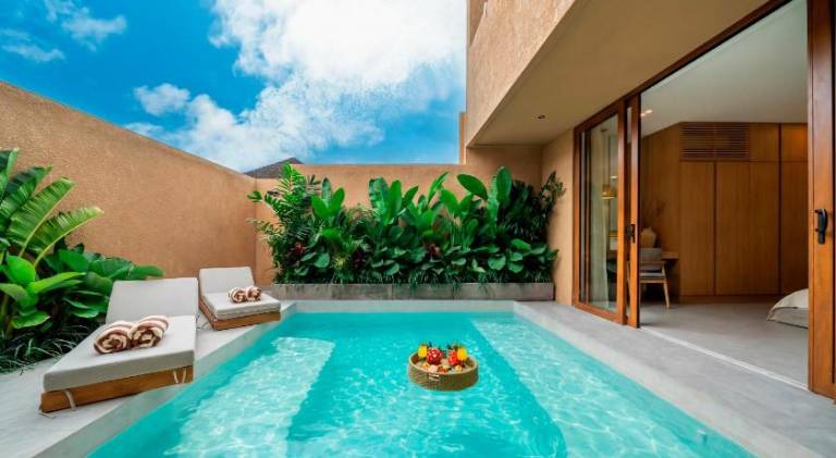 Berawa Week 4 - Villa with Pool Near the Beach in Prime Location in Canggu