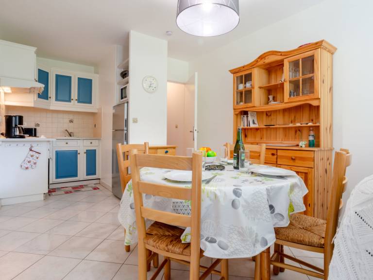 Holiday apartment with terrace — photo 3