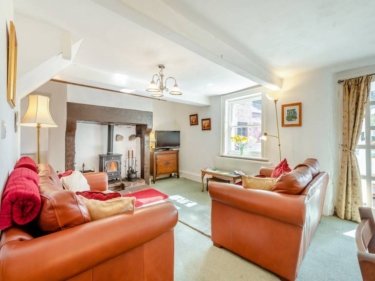 Children-friendly wonderful cottage with barbeque & yard | River view | Dogs allowed in Carlisle