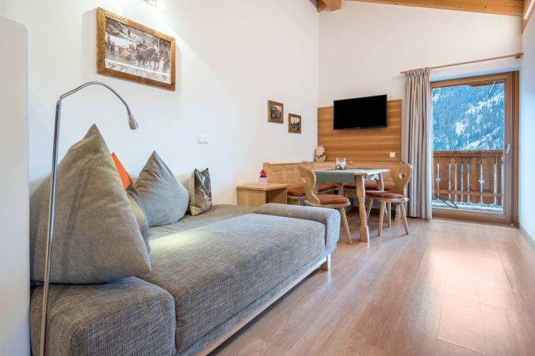 Holiday Apartment "Raffreiderhof Apt Zirbe" with Mountain View, Pool & Wi-Fi — photo 5