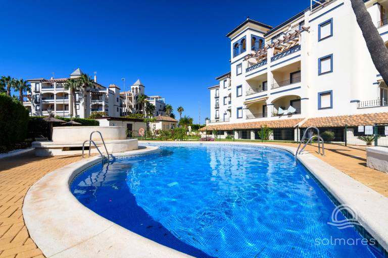 Fully equipped lovely holiday apartment with yard, terrace & pool | Beach nearby | Pet-friendly in Ayamonte