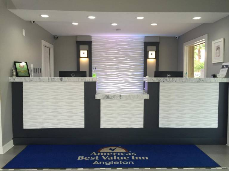 Americas Best Value Inn Angleton — photo 4