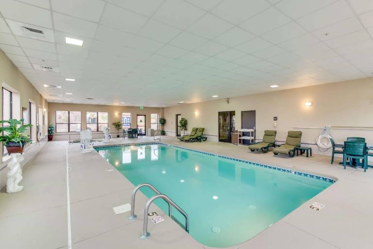 Hampton Inn Dickson — photo 2