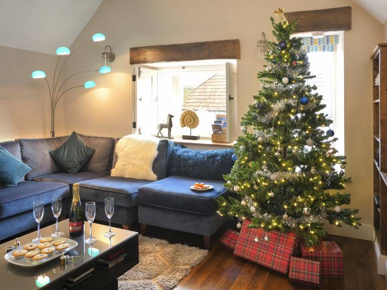 Children-friendly wonderful cottage with garden & jacuzzi | Pets are welcome — photo 3