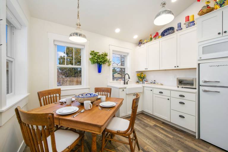 2045 W Mulberry St (Unit B) — photo 3