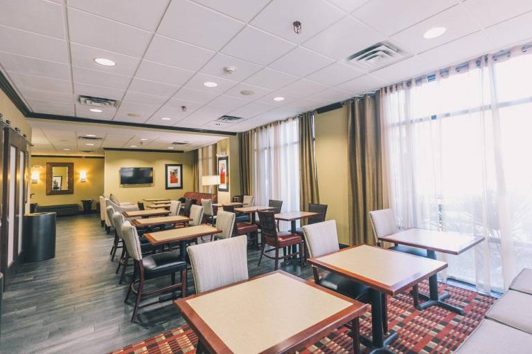 Hampton Inn Tallahassee-Central — photo 4