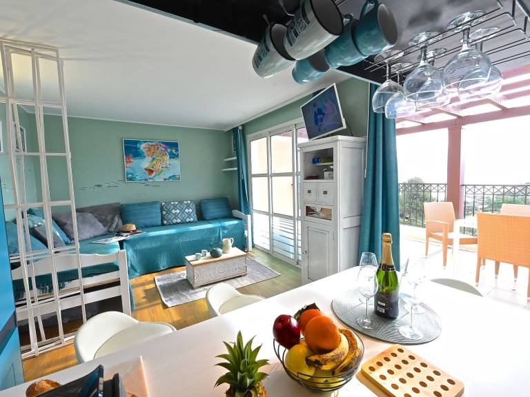 Children-friendly charming holiday apartment with pool, patio & yard | Sea view | Next to the beach | Pet-friendly — photo 3