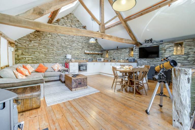 Cottage with barbeque & yard in Builth Wells