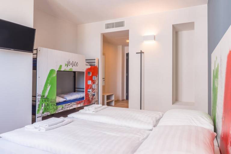 A&o Hostel Venezia Mestre — photo 4