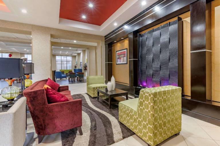 Comfort Suites Florence I-95 — photo 2