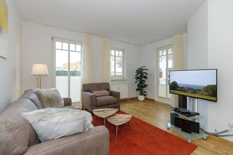 Tolle, ruhige Familien-Ferienwohnung mit Terrasse - nur 400 m zum Ostseestrand! in Kuehlungsborn