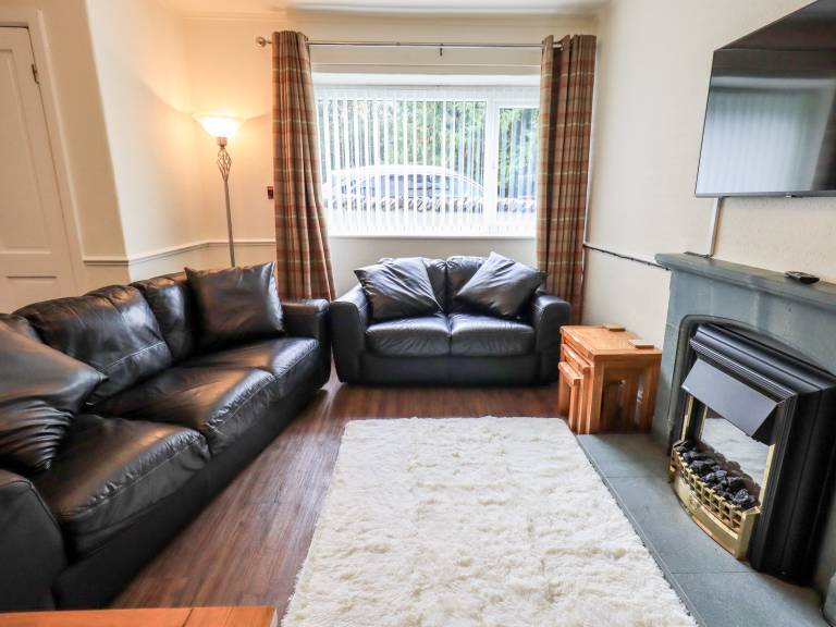 6 Calgarth View — photo 3
