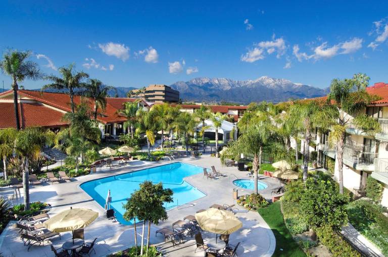 DoubleTree by Hilton Ontario Airport — photo 2