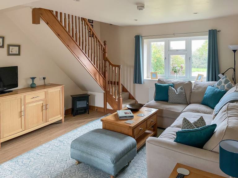 Child-friendly beautiful cottage with barbeque & yard | Pets allowed — photo 2