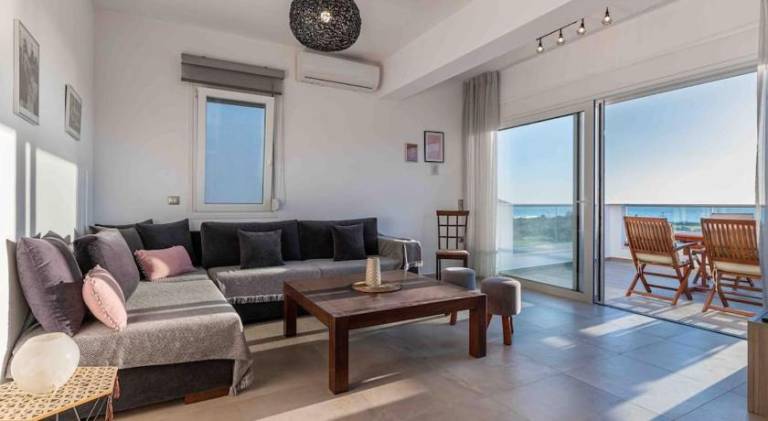 Holiday apartment with patio — photo 2