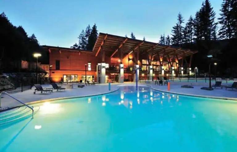 Cottage Cultus Lake
