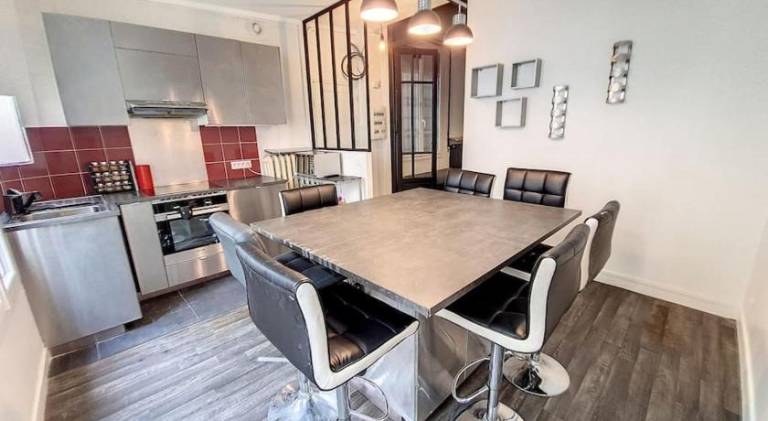 Apartment with 1 room for 4 persons in Bagnolet