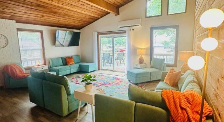 Nice house | Pets are welcome in Green Bay, MO