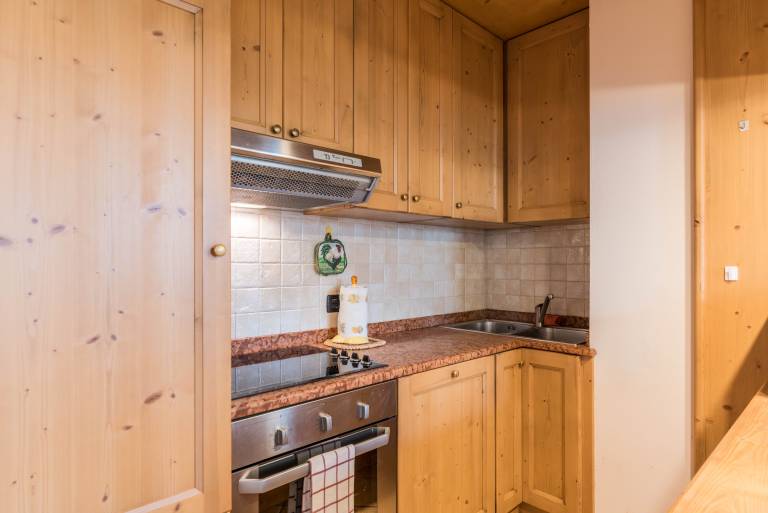 Holiday apartment with yard & BBQ | Mountain view — photo 4