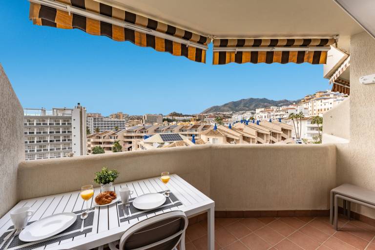 Holiday apartment with pool & yard — photo 4