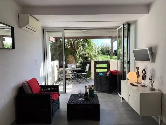 Rental apartment with garden & patio in Agde