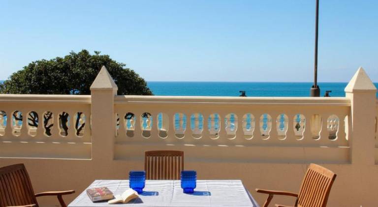 Fully equipped ample vacation home with terrace | Next to the beach | Dogs allowed in Chipiona