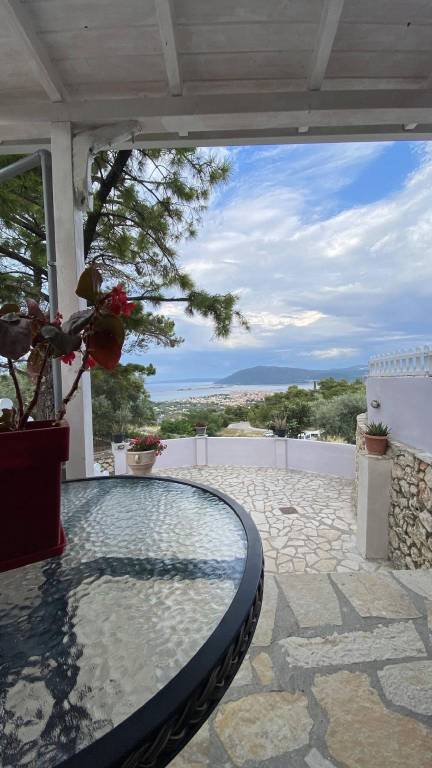 Holiday apartment with barbecue, terrace & yard — photo 5