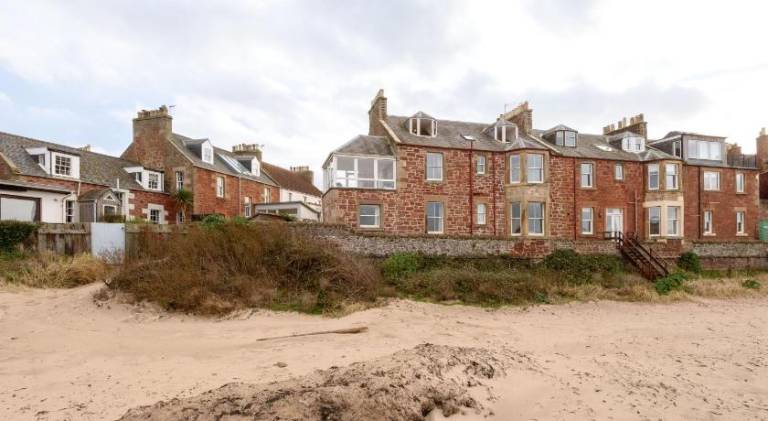 Holiday apartment | Next to the beach | Pet-friendly in North Berwick