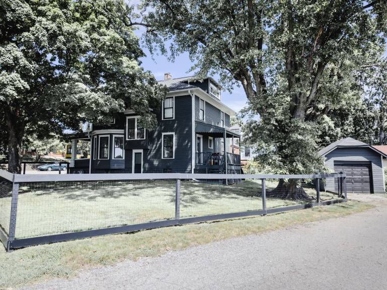 House  New Albany