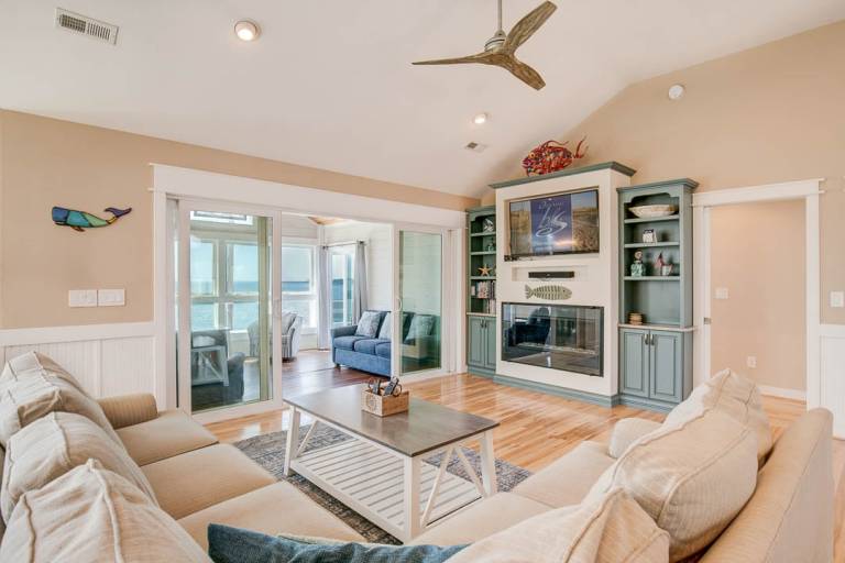 OBX Diamond Sound Front Private Pool, Dog Friendly, Hot Tub — photo 5