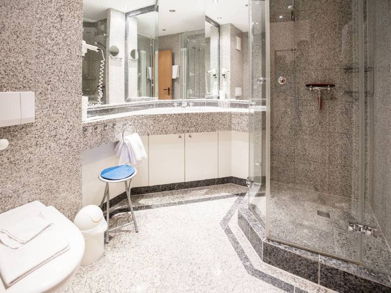Komfort Ferienwohnung mit 1 Schlafzimmer und Balkon im Dachgeschoss — photo 4