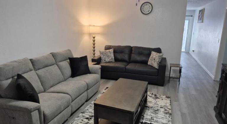 Holiday apartment | Pet-friendly in Tulsa, OK