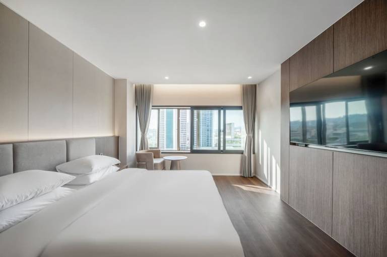 Crystal Hotel