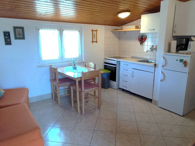 Charming apartment with patio, garden & barbeque | Nature view | Pets are welcome in Medulin