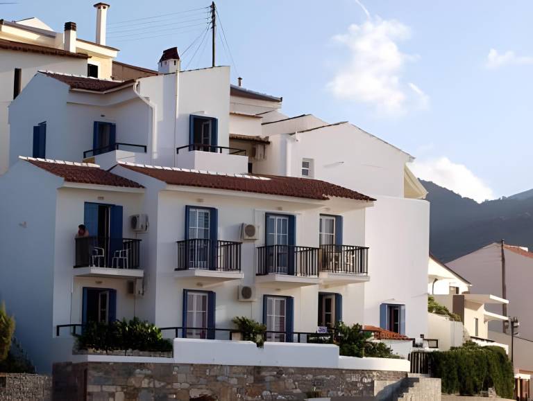 Lemos Hotel in Samos