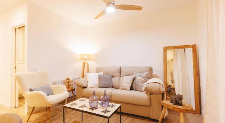 Wonderful holiday apartment | Next to Girona Cathedral | Pet-friendly in Girona