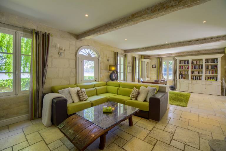 Villa with patio, private pool & yard — photo 2