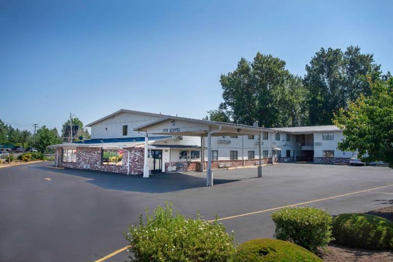 Motel 6 Gresham, OR - Portland in Troutdale, OR