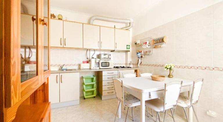 Apartment with grill & terrace — photo 3